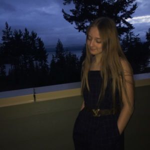 Meet your Posher, Mihkayla